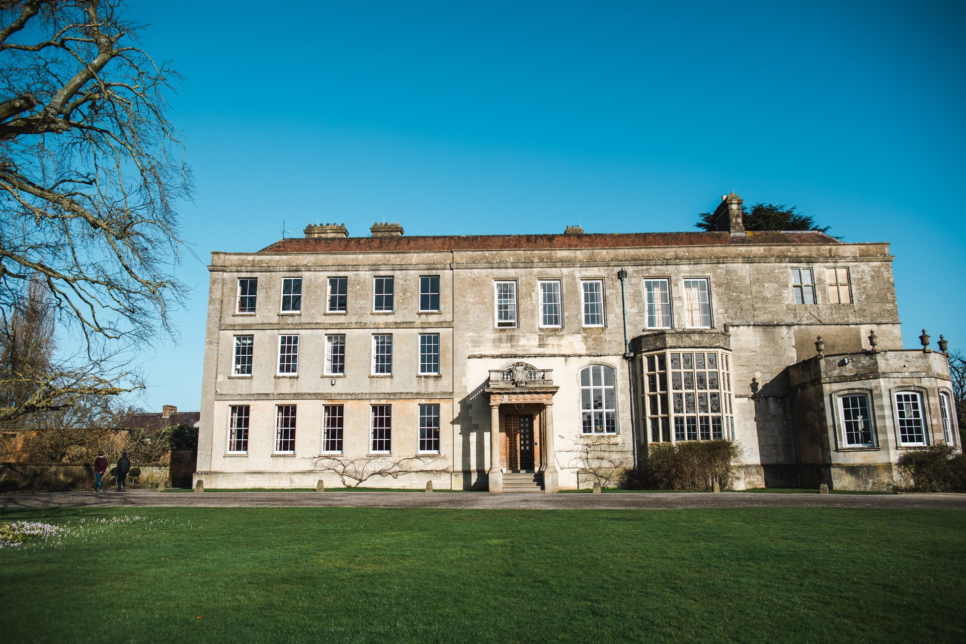 Large grade 2 listed mansion house Elmore Court is an exclusive use weekend wedding venue with accommodation