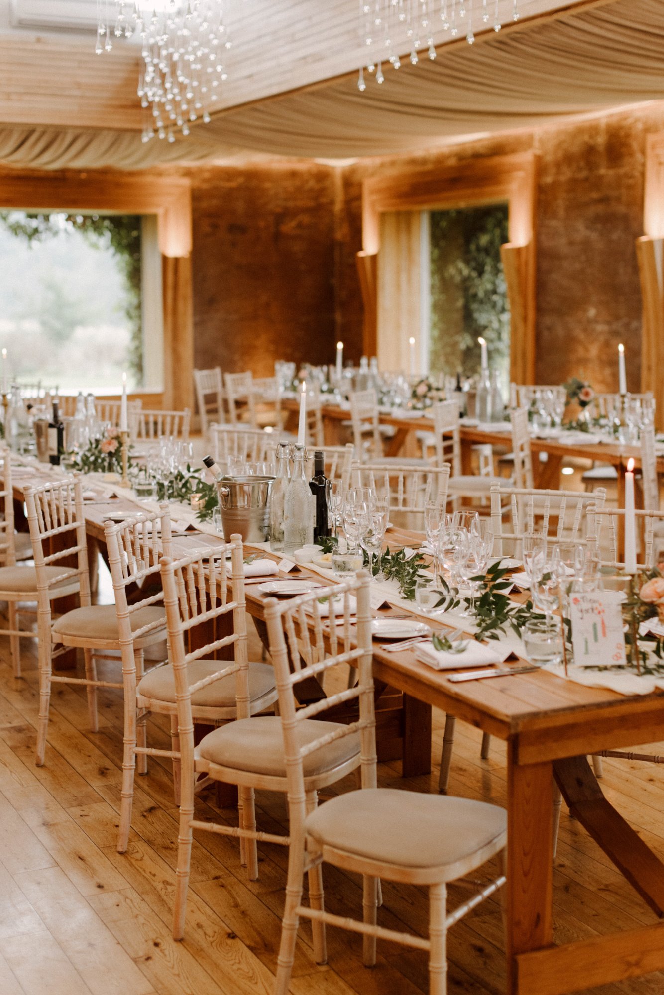 elegant wedding reception in the cotswolds in september