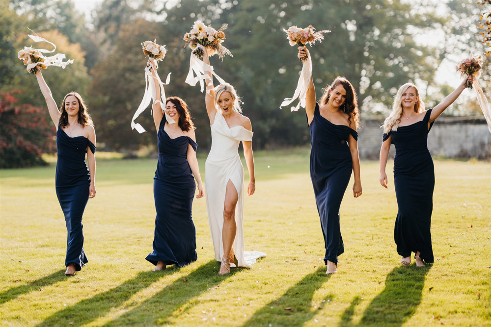 An Autumnal wedding with a touch of Hollywood Glamour