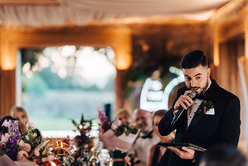 grooms speech at modern wedding reception in the cotswolds