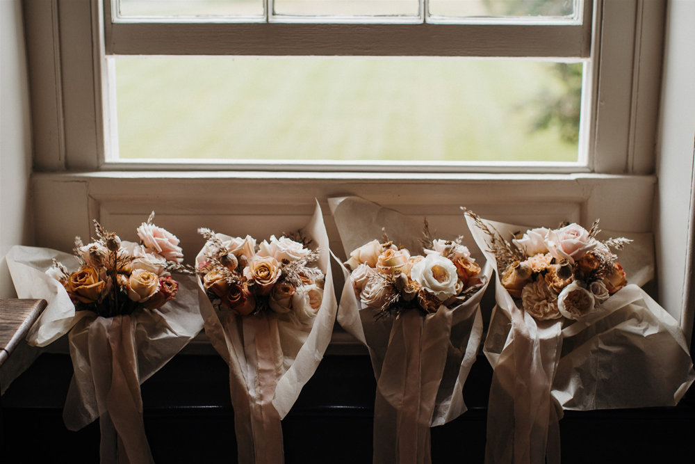 An Autumnal wedding with a touch of Hollywood Glamour