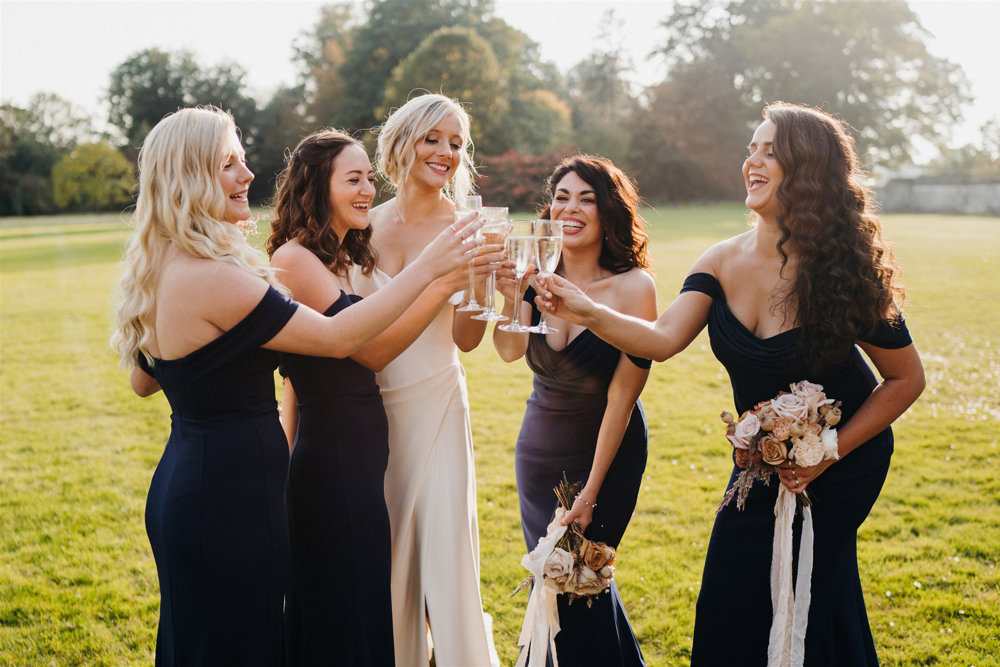 An Autumnal wedding with a touch of Hollywood Glamour
