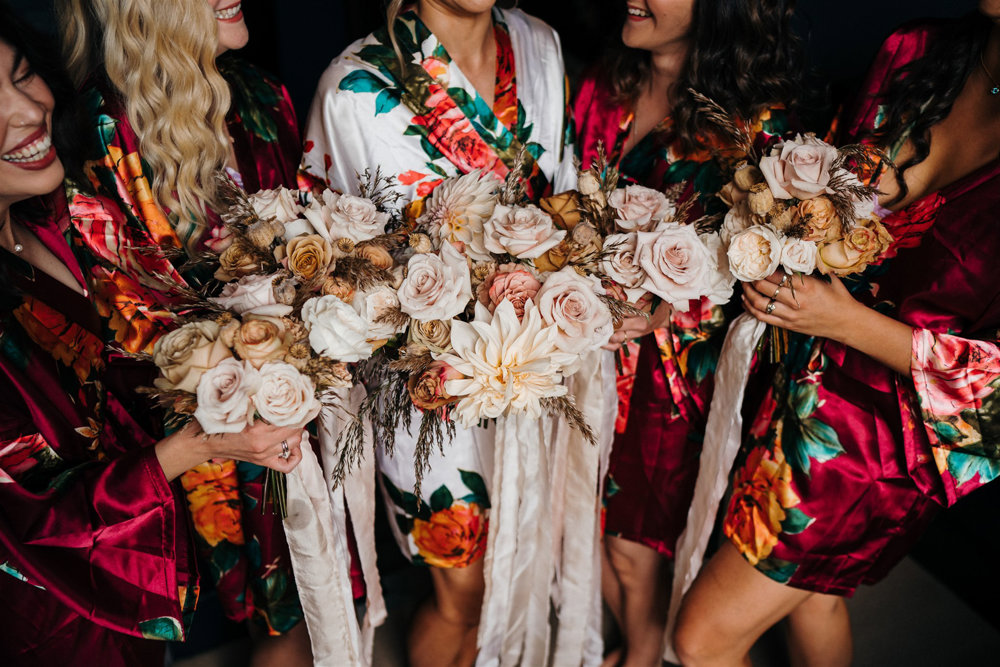 An Autumnal wedding with a touch of Hollywood Glamour