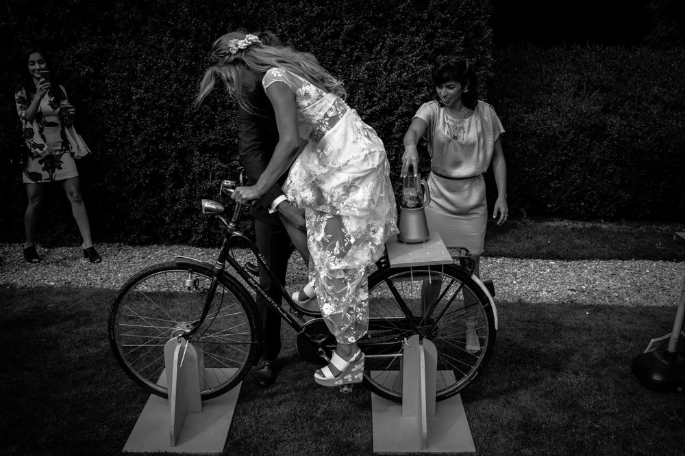 Outdoor weddings are legal!