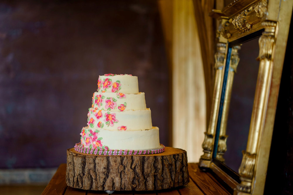 Bright & beautiful Jewish wedding with outdoor ceremony & huge party