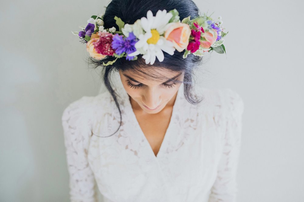 Brides in big flowers crowns are back for 2021 and 2022 weddings