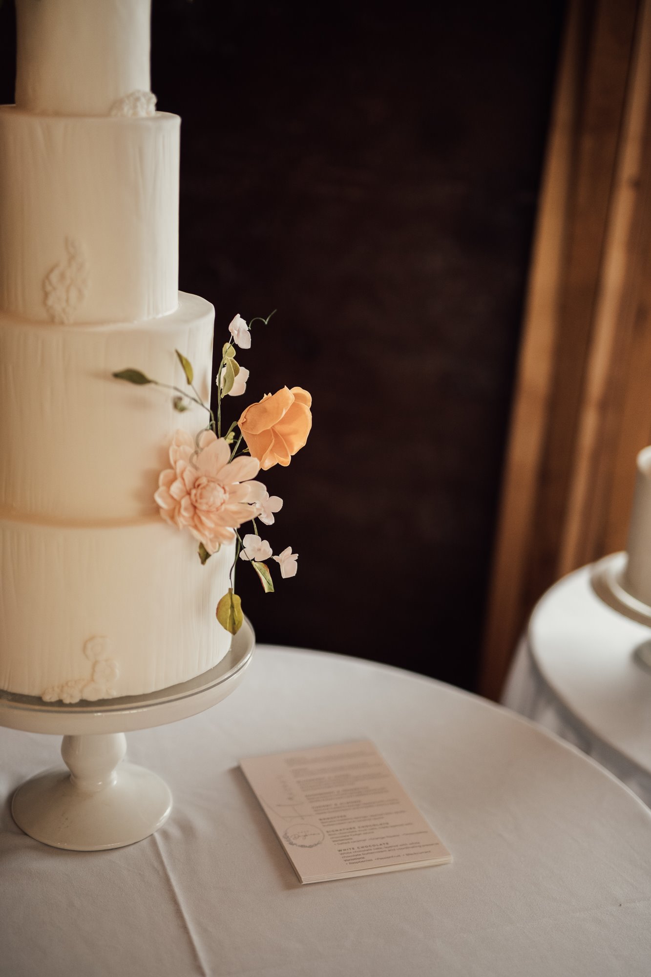 Elegant wedding cake