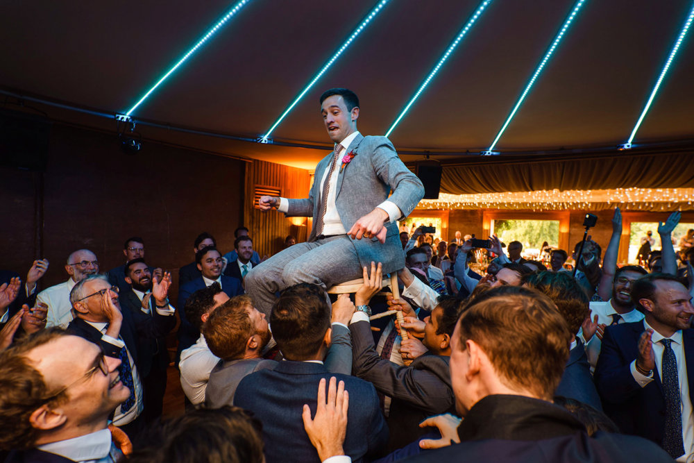 Bright & beautiful Jewish wedding with outdoor ceremony & huge party