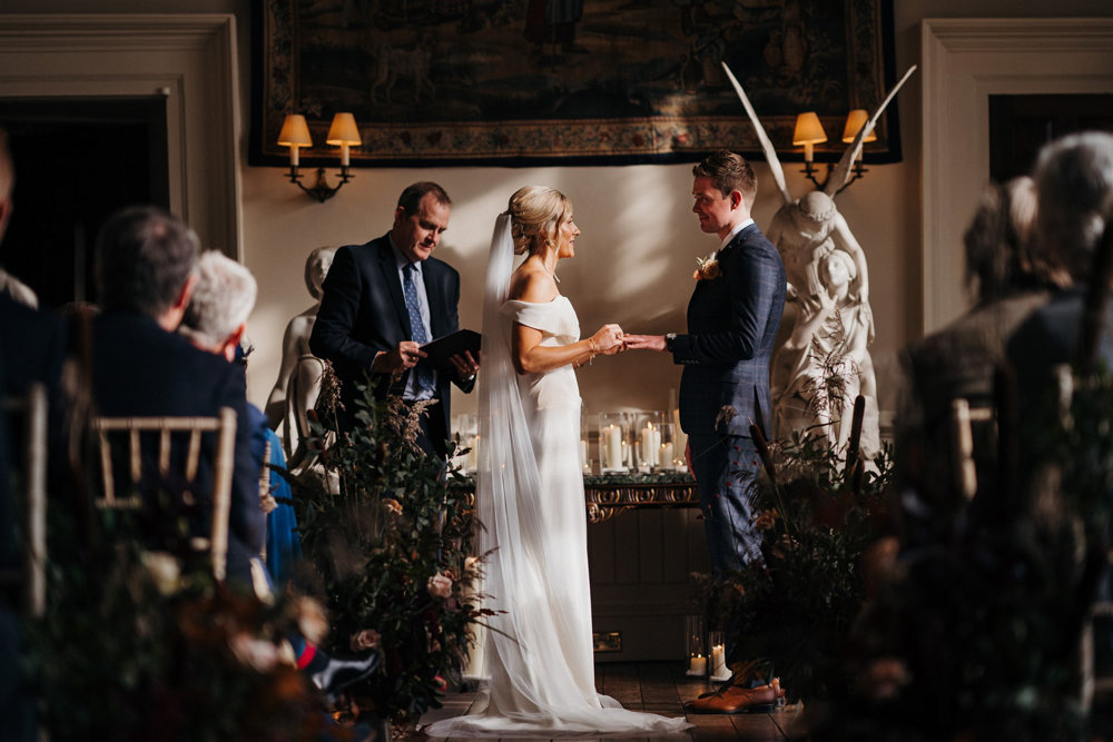 An Autumnal wedding with a touch of Hollywood Glamour