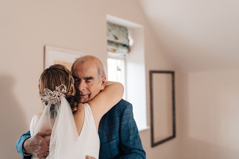 bride and father