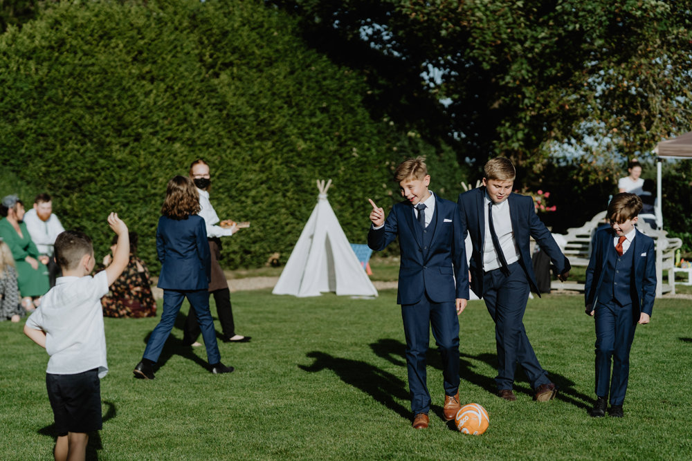 English Garden party weddings inspired by the Jubilee