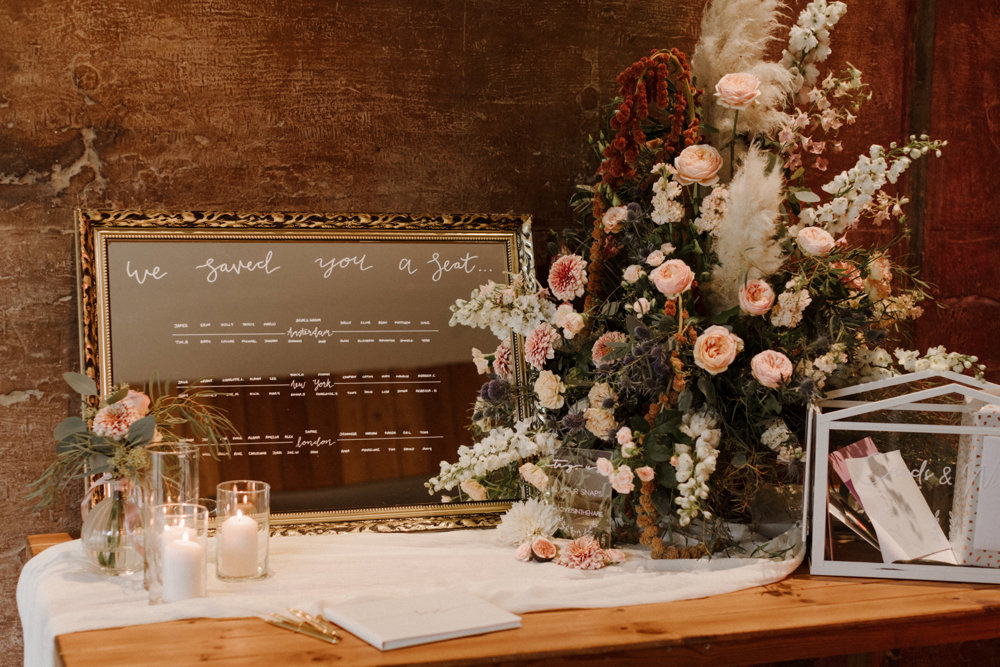 Modern bohemian wedding with pretty pink details