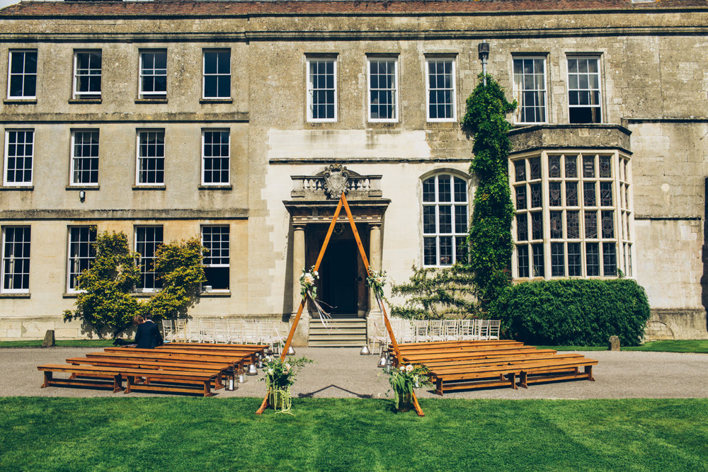 Outdoor weddings are legal!