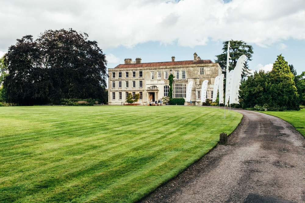 Outdoor weddings are legal!