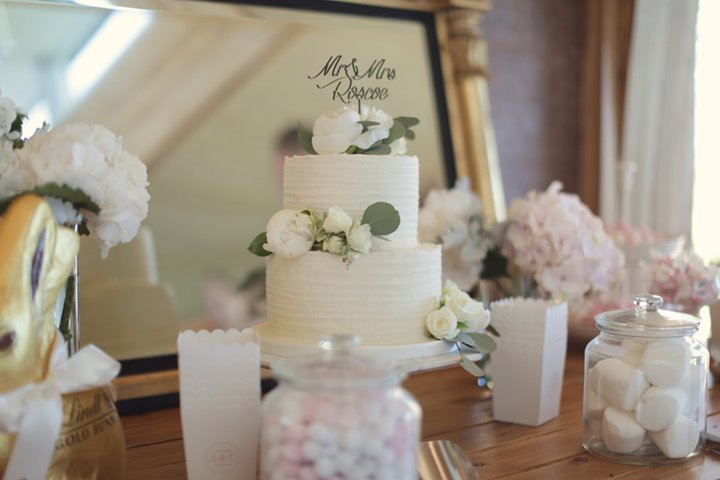 A Relaxed Wedding With a Swiss Twist