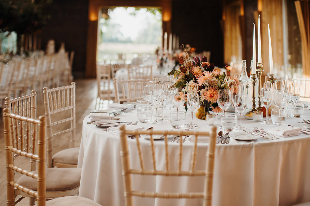 An Autumnal wedding with a touch of Hollywood Glamour