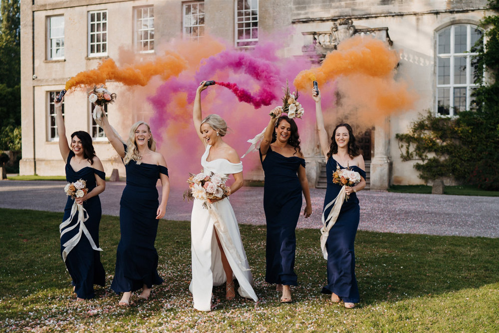 An Autumnal wedding with a touch of Hollywood Glamour