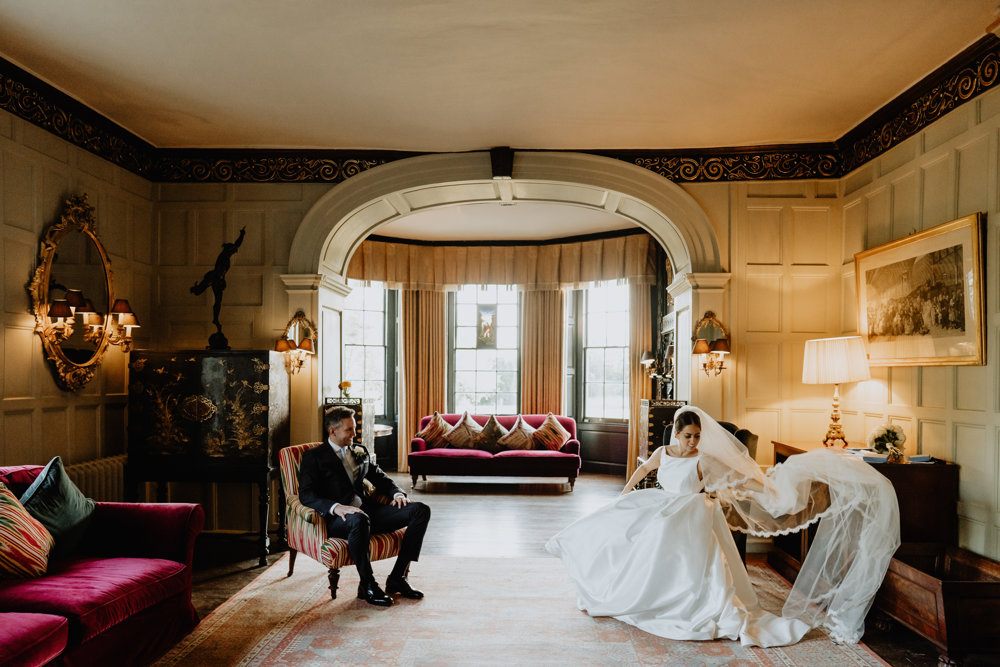 Photojournalistic wedding photographer in the cotswolds