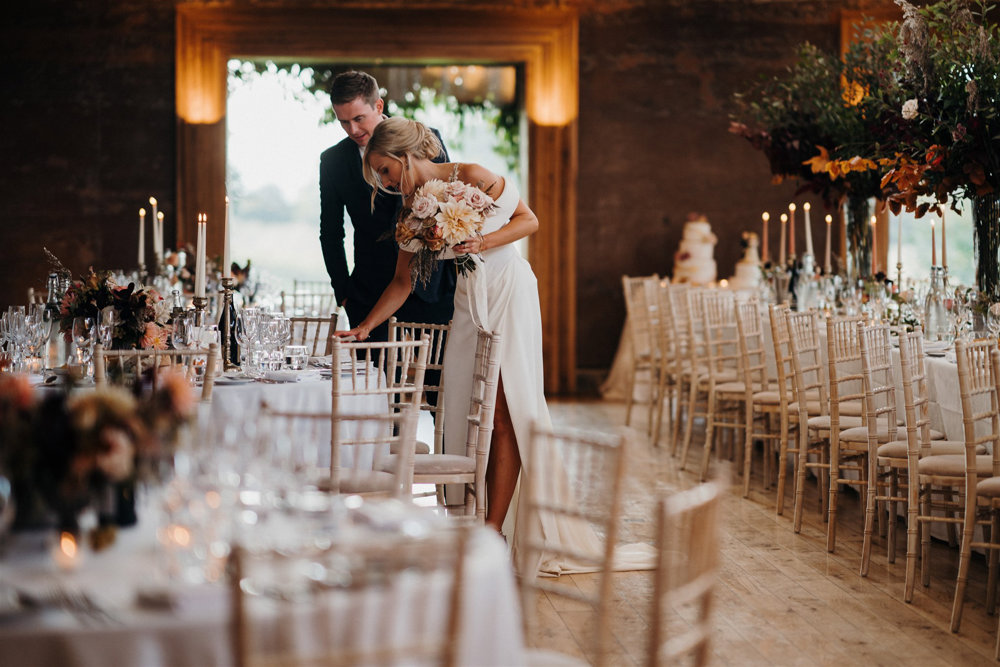 An Autumnal wedding with a touch of Hollywood Glamour