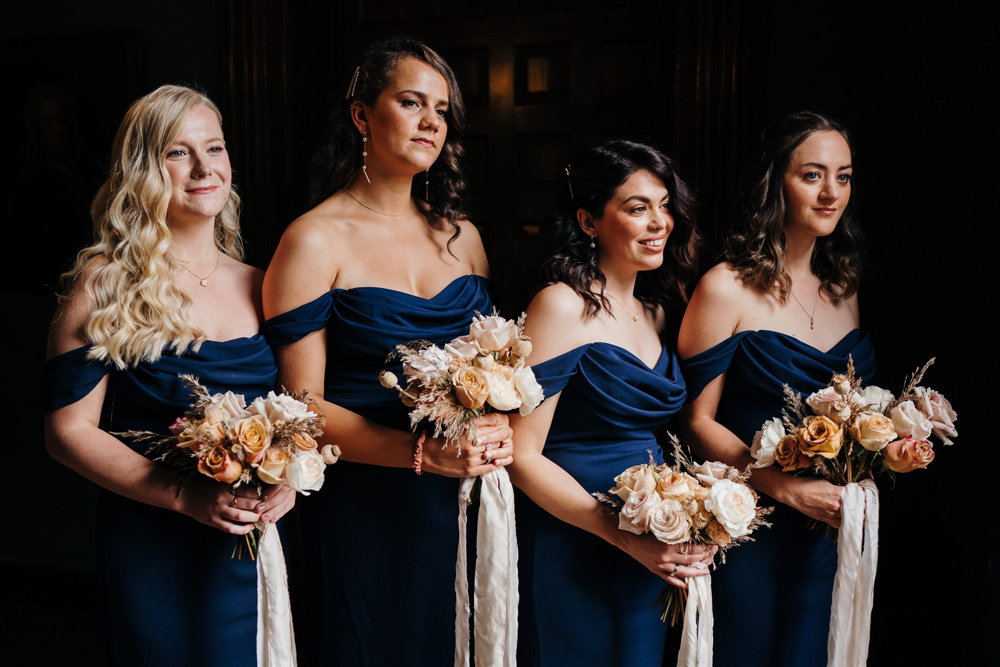 An Autumnal wedding with a touch of Hollywood Glamour