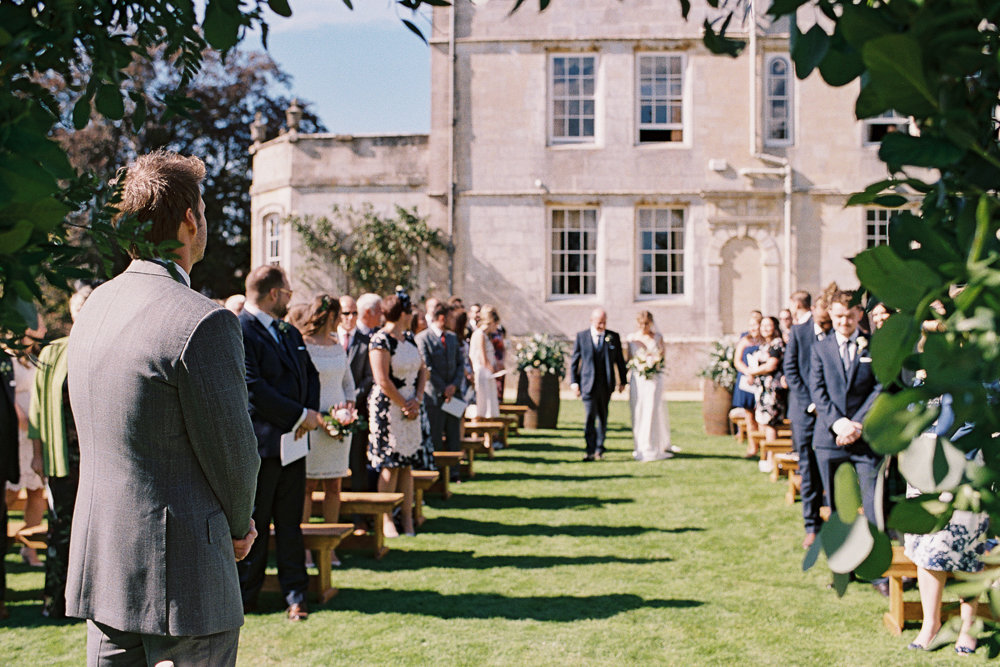 Outdoor weddings are legal!