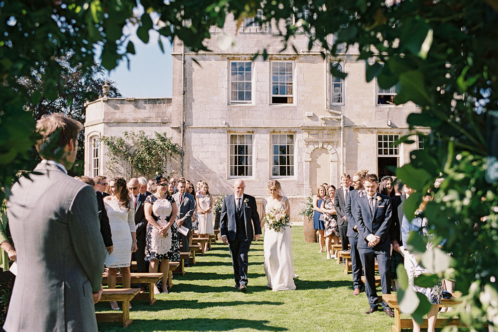 Outdoor weddings are legal!