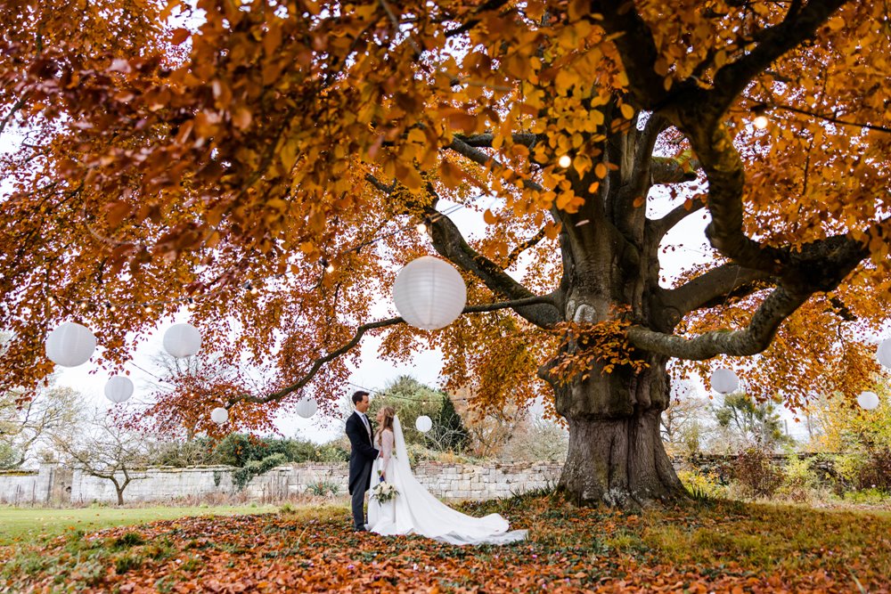 Female wedding photographer in the cotswolds