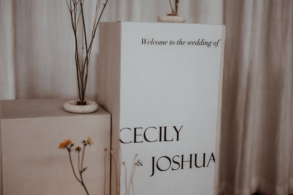 Wild wedding inspiration for a sustainable reception in gloucestershire UK