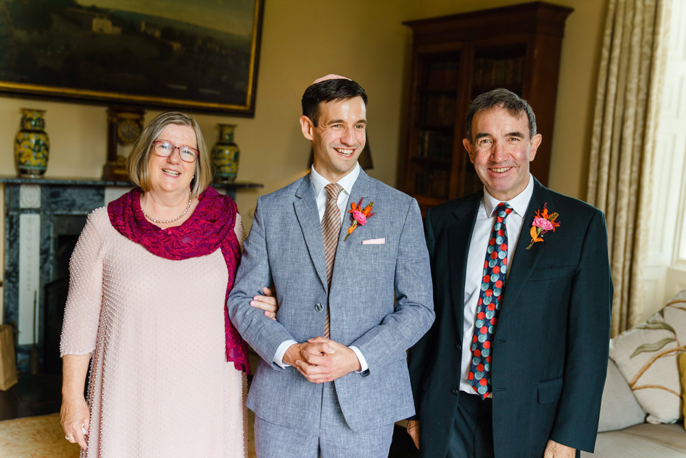 Bright & beautiful Jewish wedding with outdoor ceremony & huge party